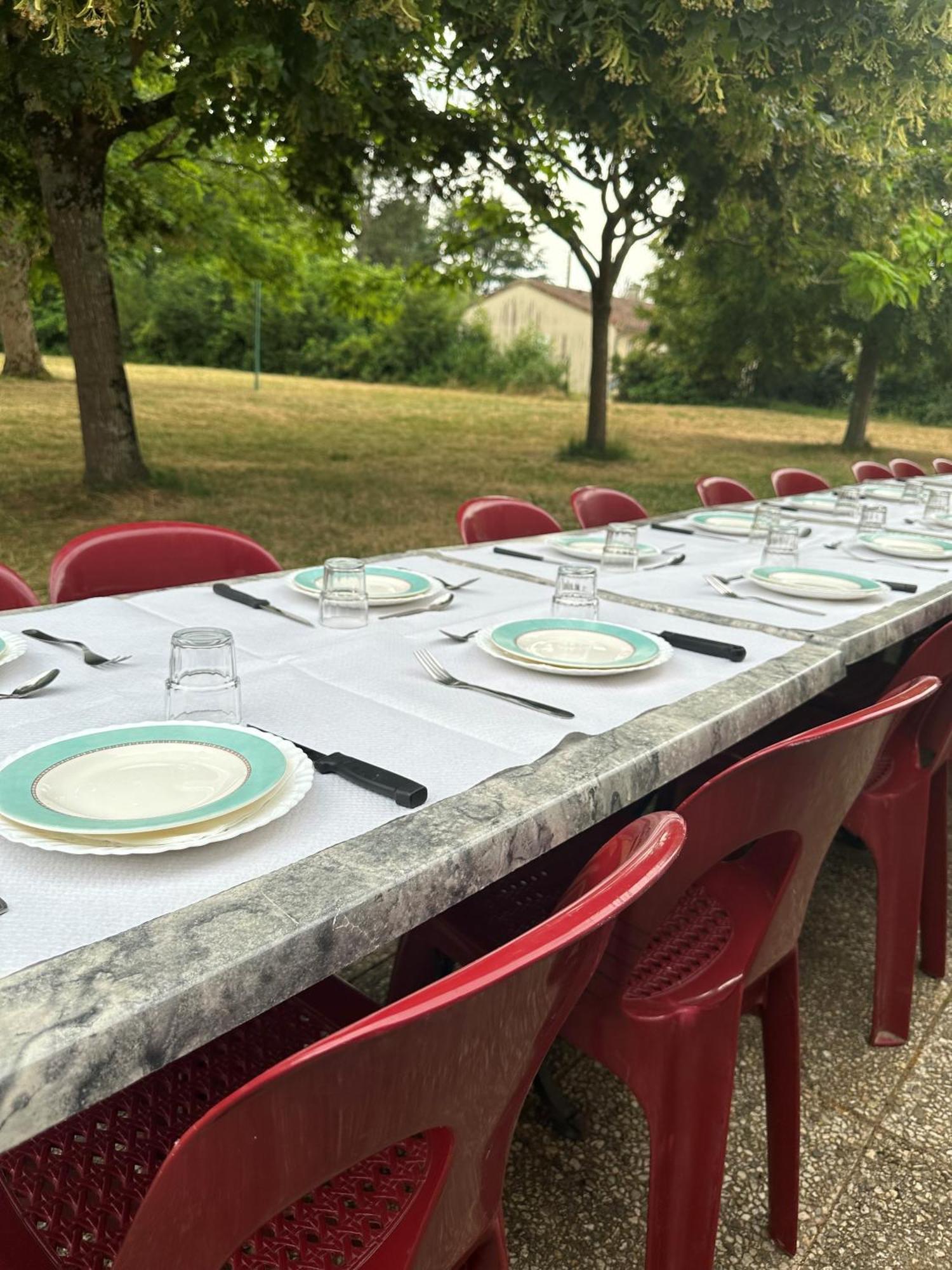 Auberge De Jeunesse Hi Poitiers Kültér fotó